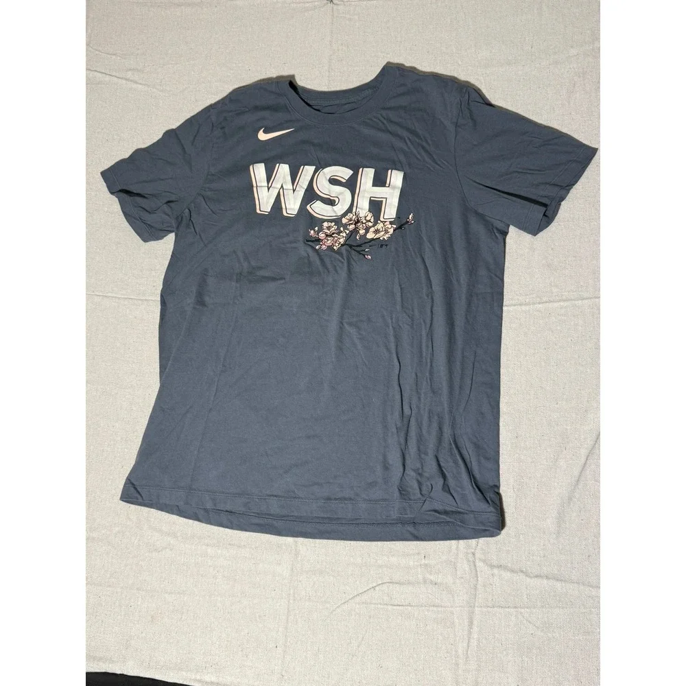 Nike Washington Nationals City Connect Juan Soto 22 T-Shirt Grey Pink Large